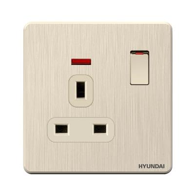 1 Gang 13A British-style switch socket with light